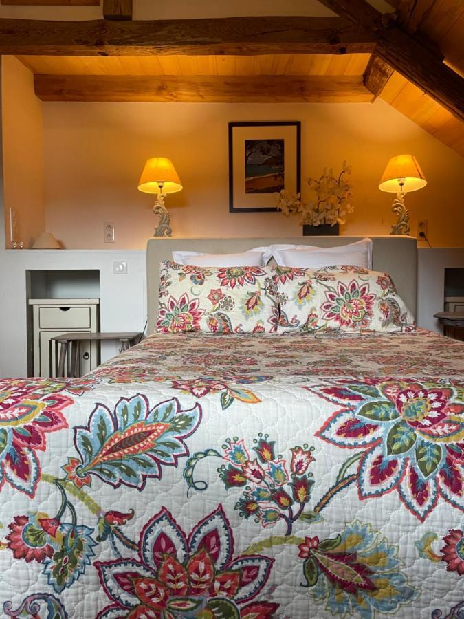 Esparoutis Chambres D'Hotes Du Charme Saint-Cybranet エクステリア 写真
